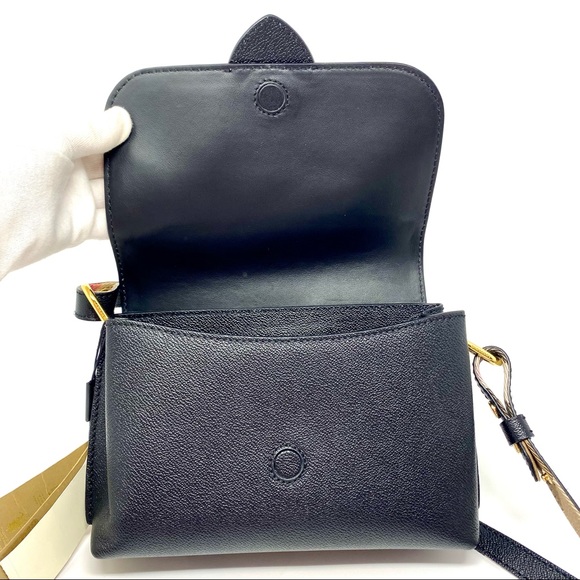 Burberry small soft grain buckle crossbody bag - Picture 8 of 15